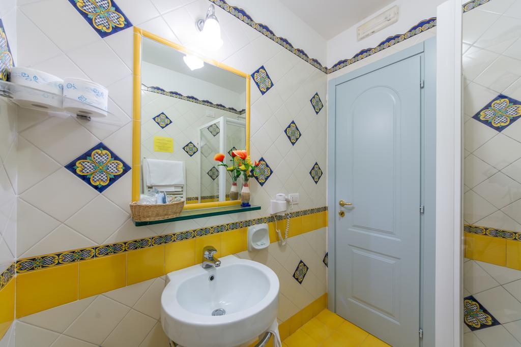Meuble Casa Mannini Rooms Maiori Bagian luar foto