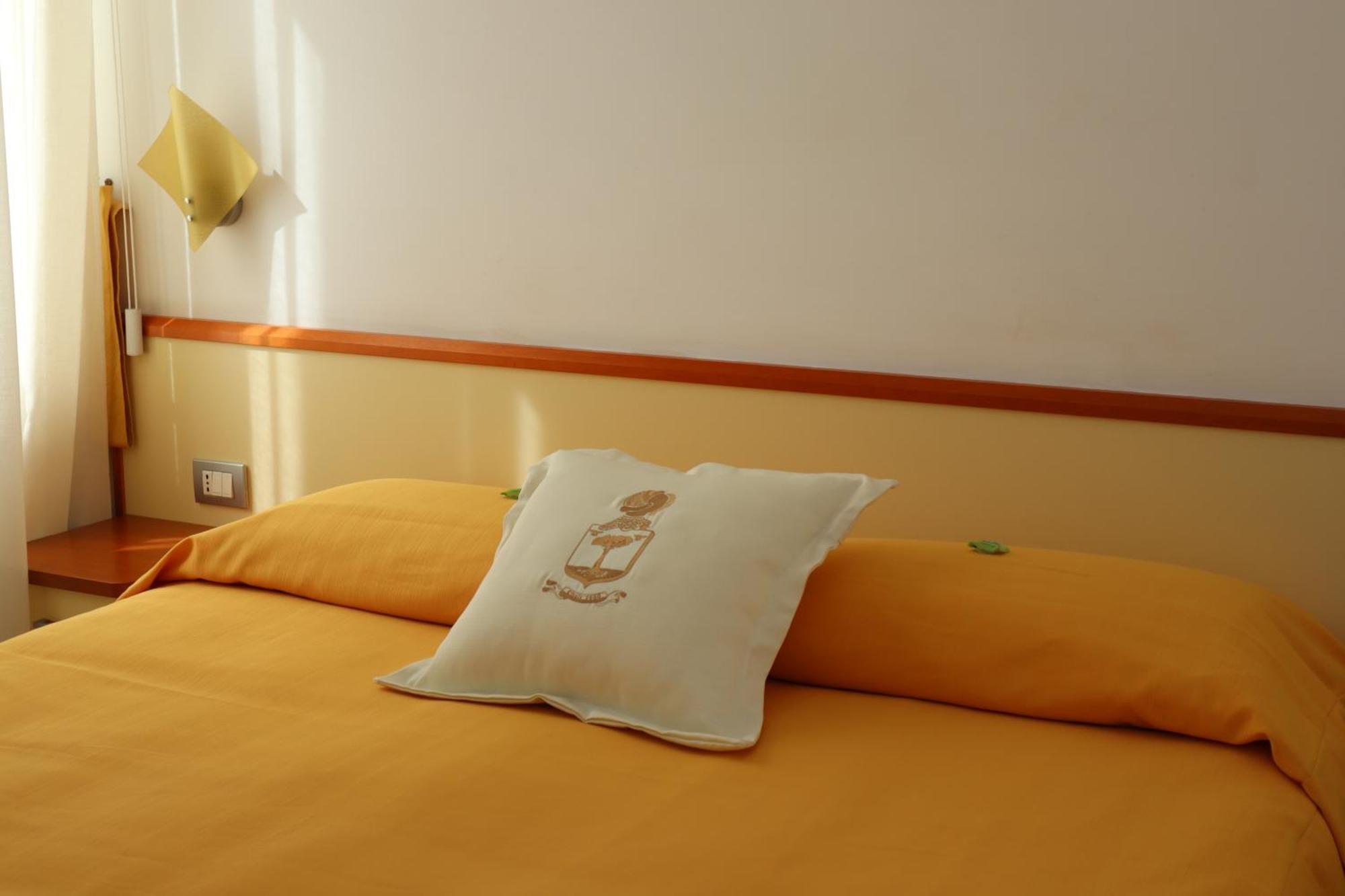Meuble Casa Mannini Rooms Maiori Bagian luar foto