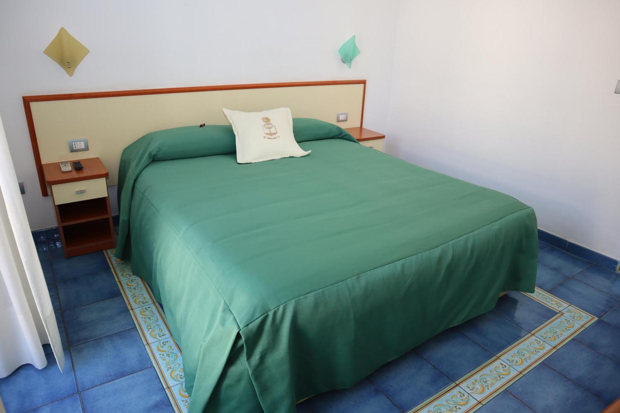 Meuble Casa Mannini Rooms Maiori Bagian luar foto