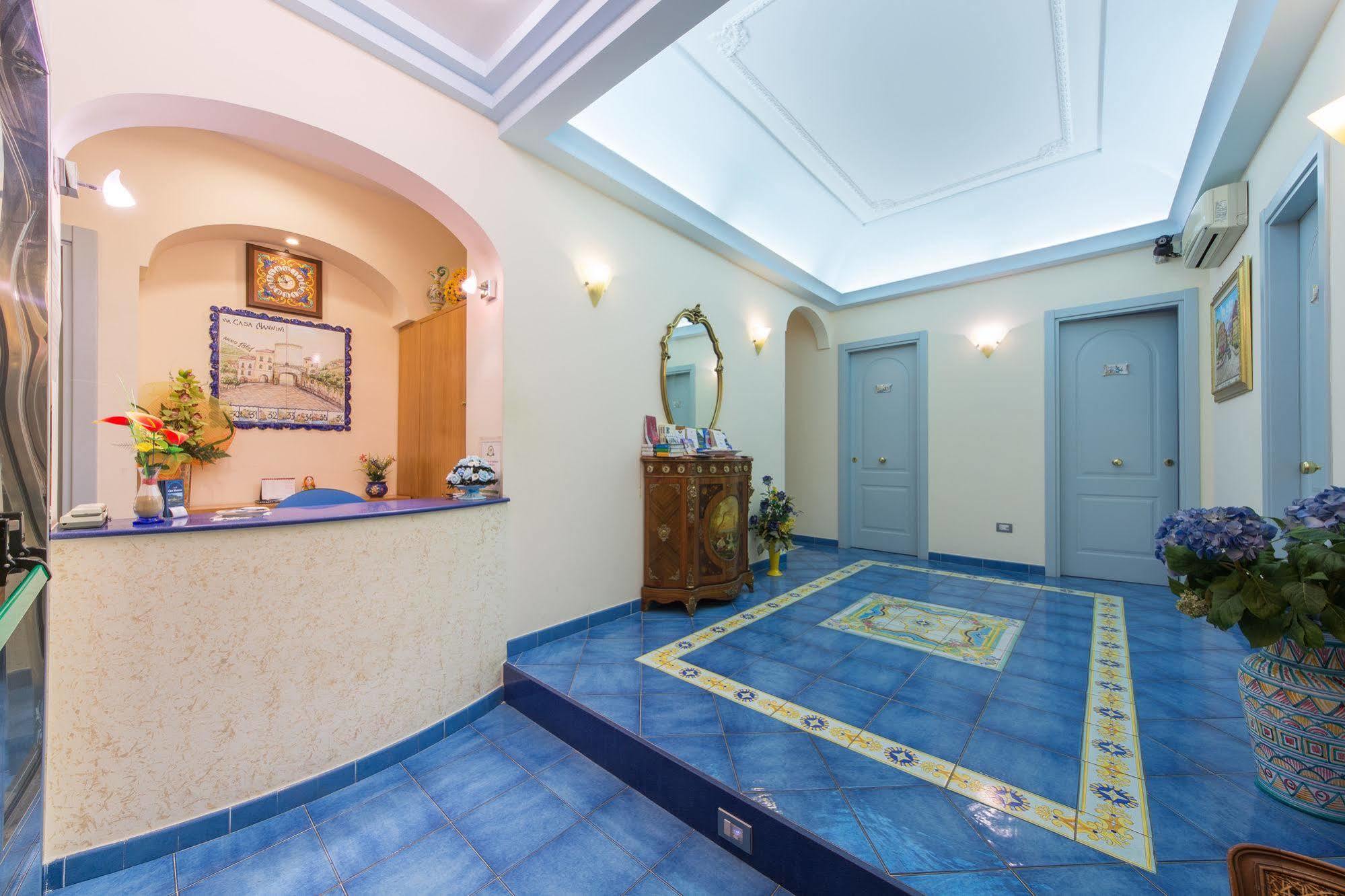 Meuble Casa Mannini Rooms Maiori Bagian luar foto